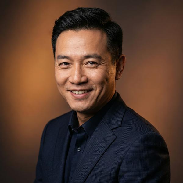 成人视频制片人专家王浩然